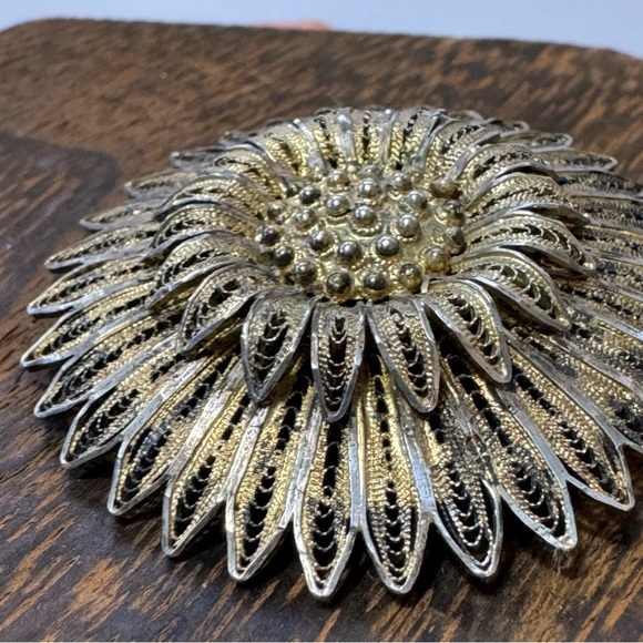 Vintage gold vermeil sterling silver filigree sunflower brooch pin - Picture 6 of 7